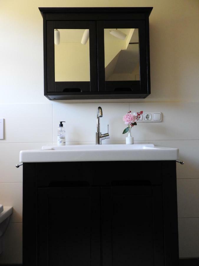 Apartment Sweet *